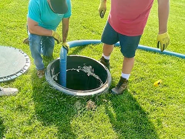 Online Septic Scheduling
